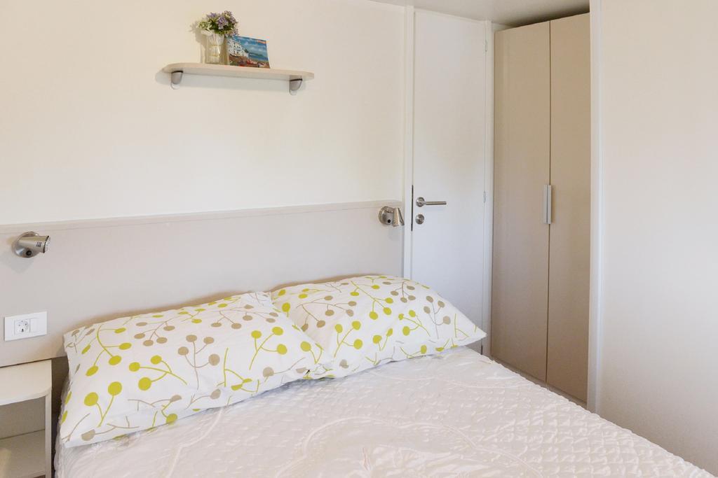 Mobile Homes Murter Jezera Εξωτερικό φωτογραφία