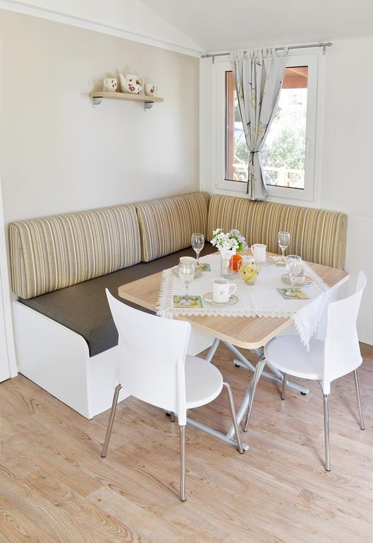 Mobile Homes Murter Jezera Εξωτερικό φωτογραφία